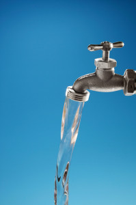 pouring_water_c