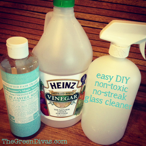 green diva meg's DIY glass cleaner recipe ingredients image